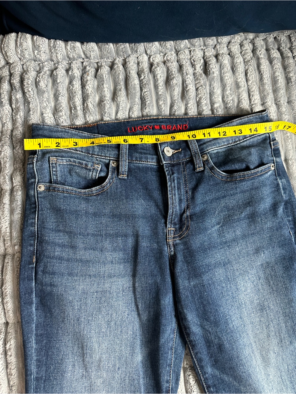 Lucky Brand sweet midrise boot jeans with stretch - Picture 8 of 11